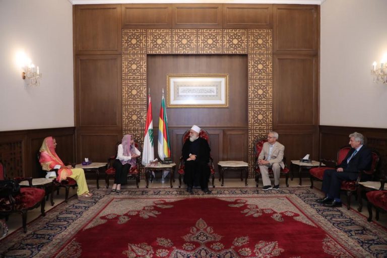 ريحاني تلتقي الراعي وشيخ العقل