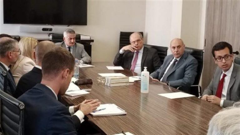 الخليل: لتعزيز واردات الخزينة