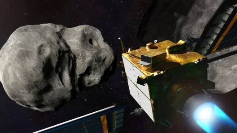 بالفيديو: لحظة اصطدام مركبة “ناسا” بكويكب