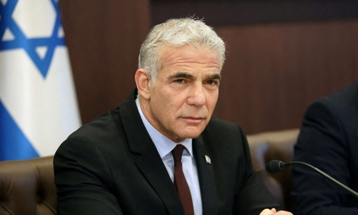 تصريح “إسرائيلي”: لابيد يستسلم لنصر الله!