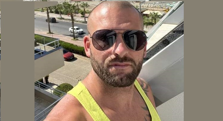 إصابة مشجع بنوبة قلبية تنهي مباراة برشلونة