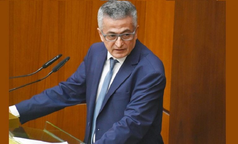 “المالية”: إقرار مشروع موازنة 2025 بمرسوم ضرورة ملحة