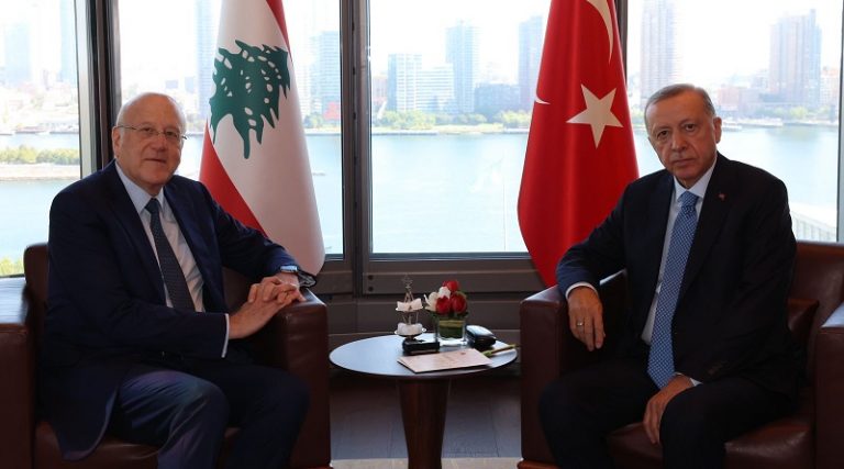 أردوغان أكد وقوف تركيا الى جانب لبنان