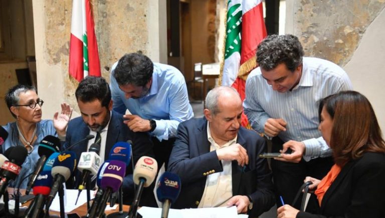 القوى التقليدية تخلق شرخاً بين “التغييرين”؟