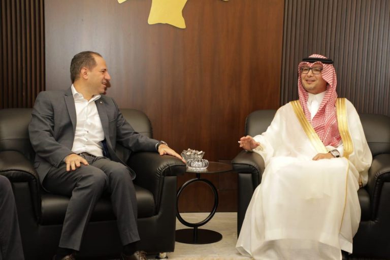 الجميل التقى بخاري.. رغبة عربية بدعم لبنان