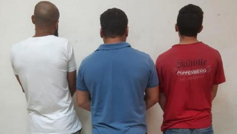 بالجرم المشهود.. قُبض عليهم أثناء محاولة سرقة