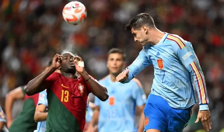 دوري الأمم الأوروبية: اسبانيا آخر المتأهلين