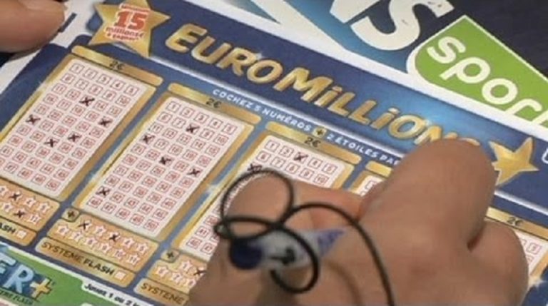 نسي نظارته فربح 200 ألف يورو