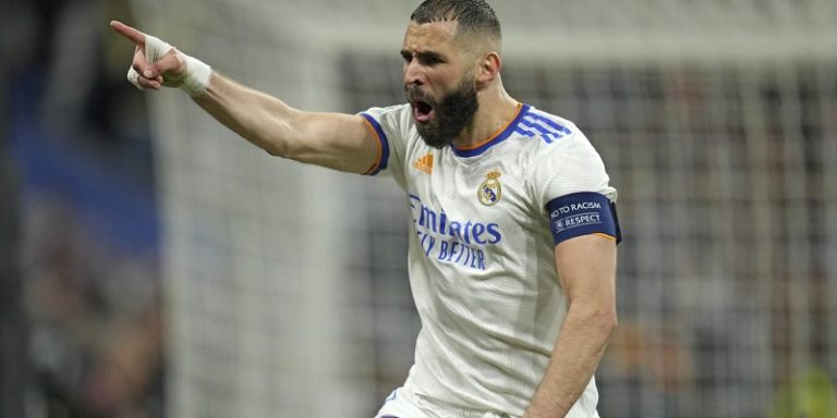 بنزيما يرفض دعوة ماكرون لمرافقته إلى الدوحة