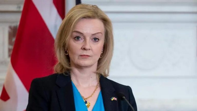 من هي “ليز تراس” التي فازت برئاسة الحكومة في بريطانيا وبزعامة حزب المحافظين؟