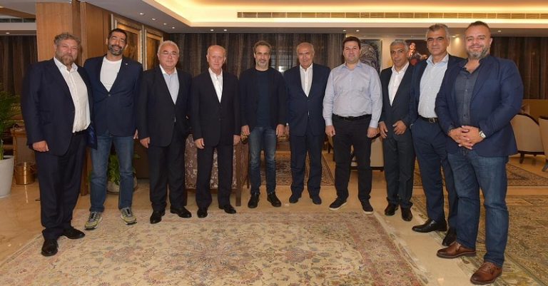 نواب من دارة مخزومي: لرئيس جمهورية إنقاذي