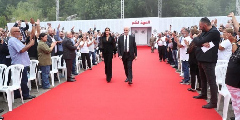 جعجع “يُصفّي الأقطاب” ويضع النبيذ بكأس “التغييريين”.. هل يرث العهد؟