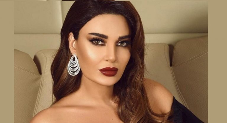 بالفيديو ـ سيرين عبد النور لرجل الأمن: “ألو، شكلك معصب!”