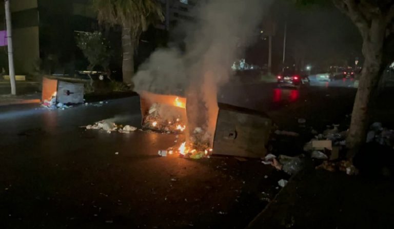 إحتجاجات وقطع طرقات في صيدا