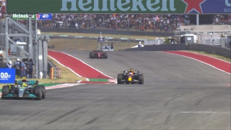 بطل العالم يحسم سباق جائزة اميركا للفورمولا 1