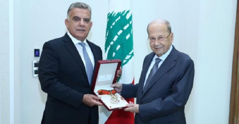 عون قلّد اللواء ابرهيم وسام الأرز من رتبة ضابط أكبر