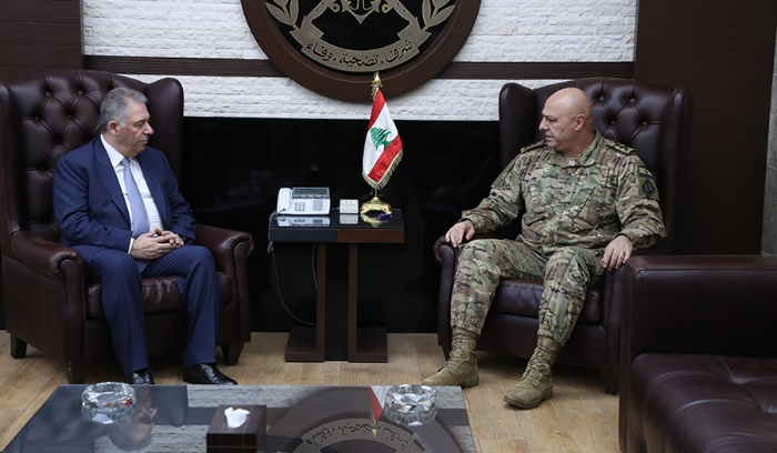 جوزاف عون: للتنسيق بين الجيش والفصائل الفلسطينية