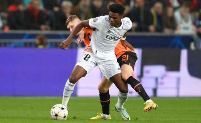 دوري ابطال اوروبا :ليلة تعثر الكبار