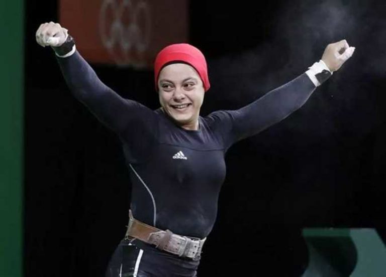 سارة سمير تحطم الرقم القياسي في رفع الاثقال في بطولة إفريقيا