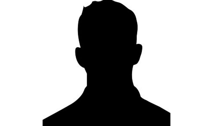 بالفيديو – مخرج شهير يعترف بتعاطي نجله الفنان للمخدرات!