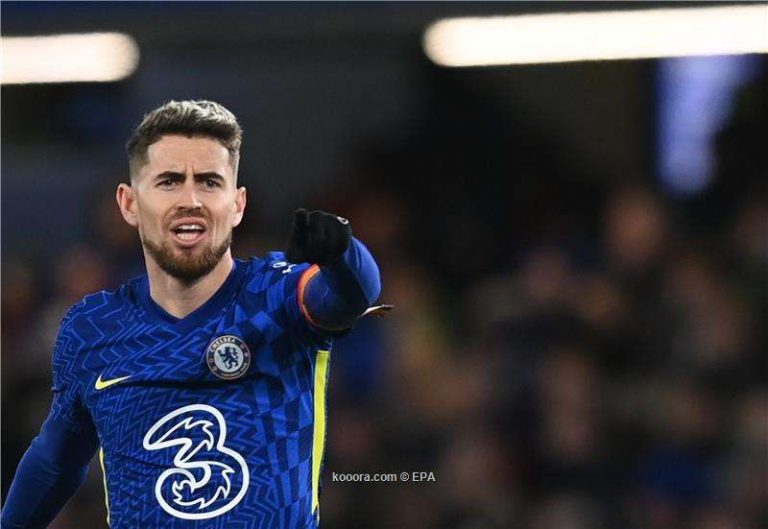 جورجينيو يشعل الصراع بين تشلسي وبرشلونة