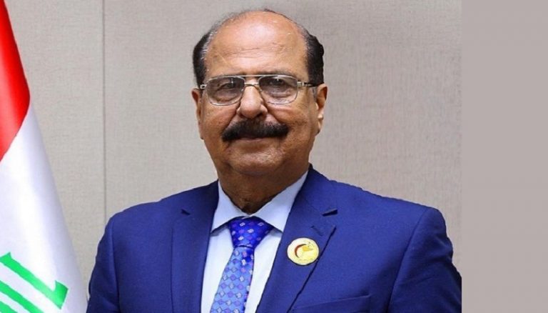 نقيب الأطباء العراقي يتعرّض للضرب