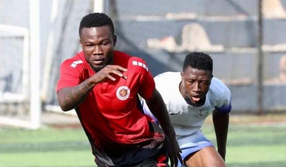 شيكو اوشيندي خارج اسوار النجمة