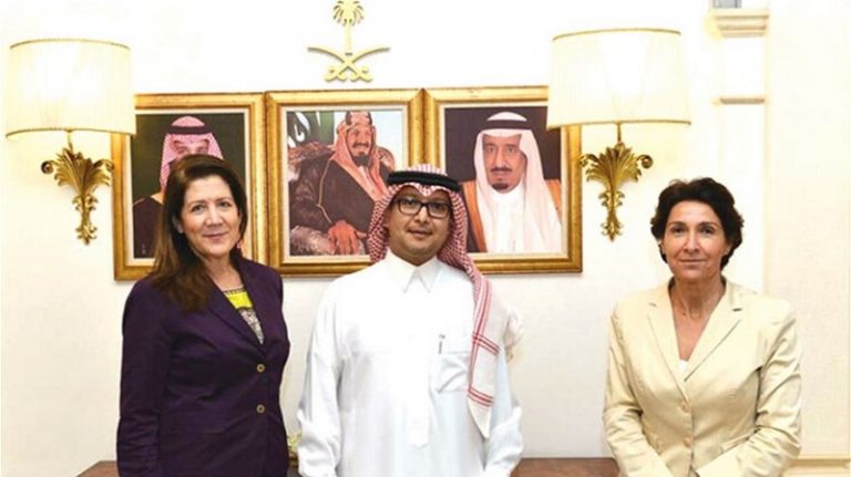 المجتمع الدولي سيلجم أمد الفراغ.. “لا داعي للهلع”