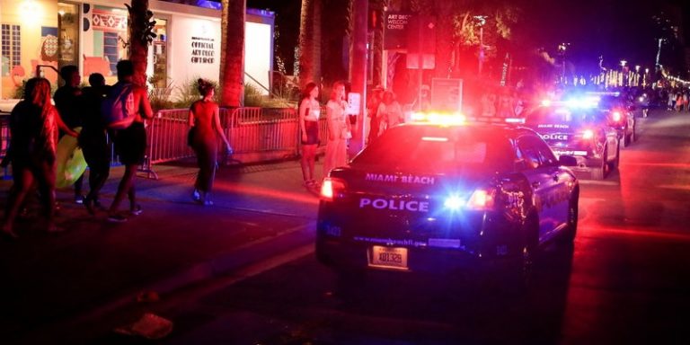 جريمة مروعة.. استغل حضور طليقته لأخذ مقتنياتها فأجهز عليها وأحرق جثتها