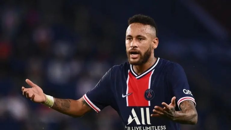 بعدة تهم .. نيمار مهدد بالسجن