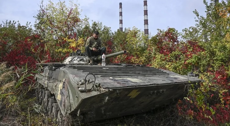 “أوكرانيا تستفزنا على الحدود”.. أكبر حليف لروسيا يحذر!