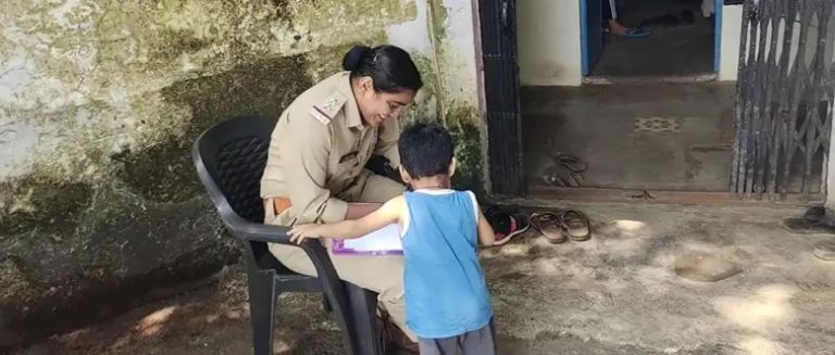 بسبب الشوكولا والقهوة.. طفل يشكو أمه للشرطة!