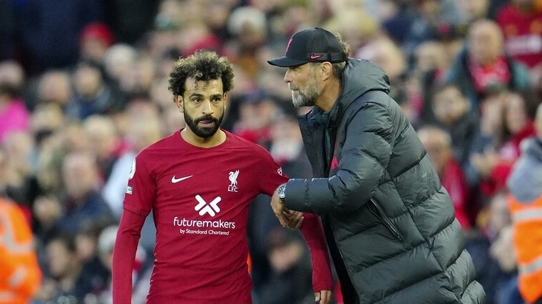 الاتحاد الإنكليزي يعاقب كلوب بسبب صلاح