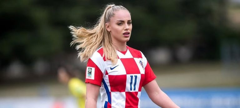 أجمل لاعبة في العالم تأمل في الحصول على مساعدة نيمار