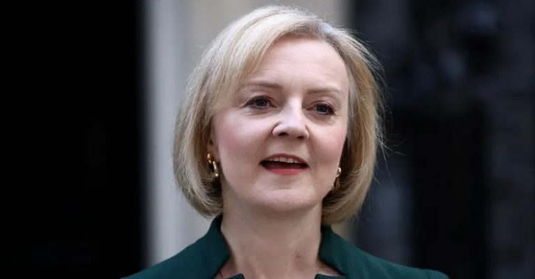 فضيحة اختراق هاتف تراس.. دعوة لإجراء تحقيق عاجل