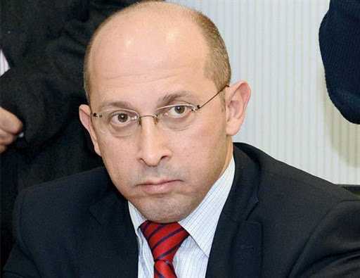 الان عون يكشف سر الورقة البيضاء: “عم الإرتباط بأي اسم”