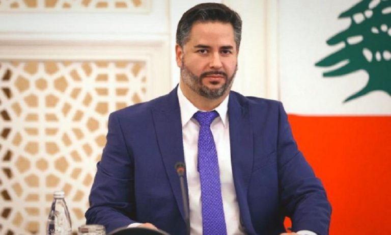 عن السّلع الغذائية والدولار الجُمركي.. هذا ما اعلنة وزير الاقتصاد!