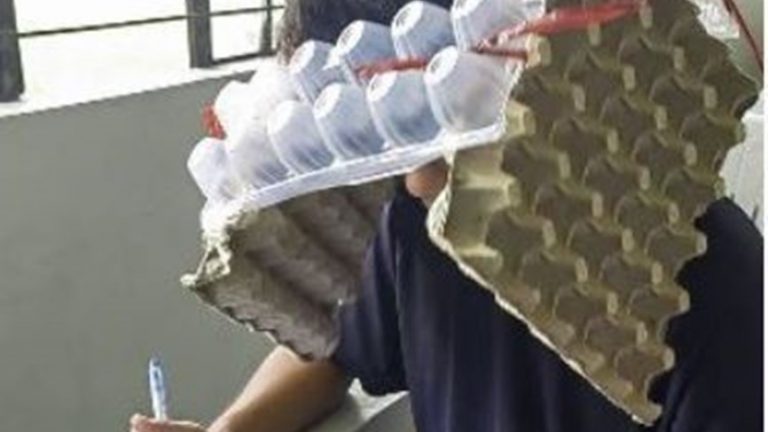 ابتكار طلابي.. البيض والورق لمنع الغش