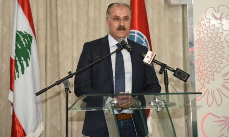 عبدالله: تأمين الطاقة الشمسية لمستشفى سبلين الحكومية