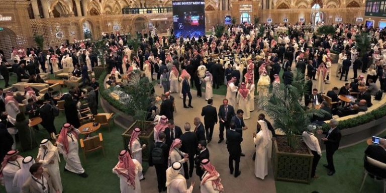 بالصورة: “إسرائيليون” في السعودية!