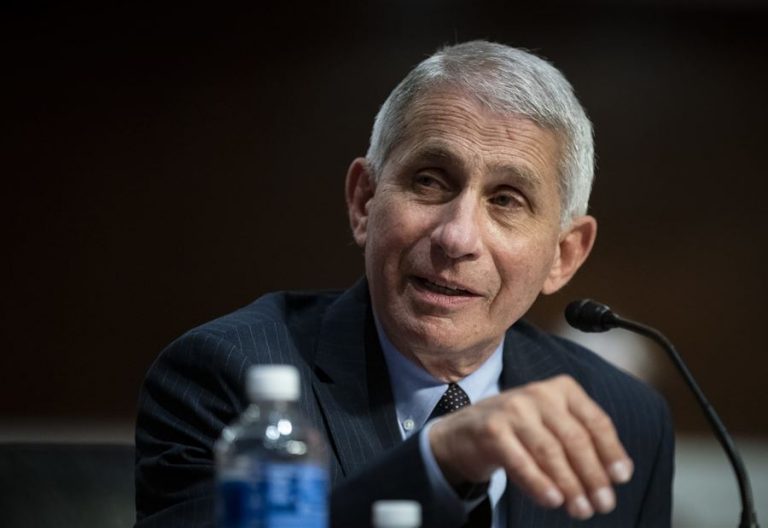 فاوتشي يحذّر… متحور جديد من “كورونا” الشتاء المقبل!