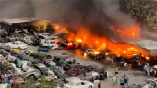 إخماد حريق بين شوكين وزبدين