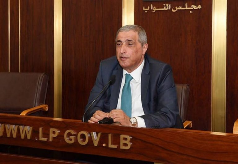 قاسم هاشم: هناك من يريد أخذنا إلى فوضى عارمة!