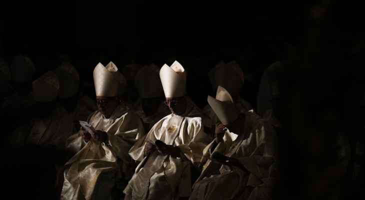 الفاتيكان والصين يجددان اتفاقاً تاريخياً بشأن الأساقفة