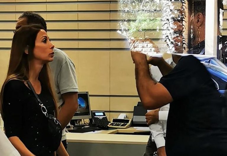 أول تعليق لنواب التغيير على تحرك زرازير: “دخلت المصرف للمطالبة بوديعتها!