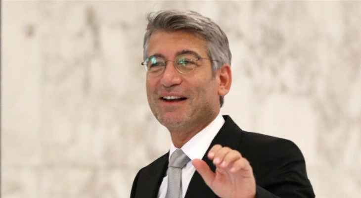 فياض يوقع مرسوم سلفة الفيول ويغيب عن الجلسة؟