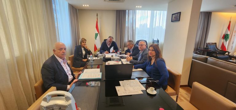 بوشكيان: الصناعة حصن منيع للمجتمع وقوّة دفع للاقتصاد