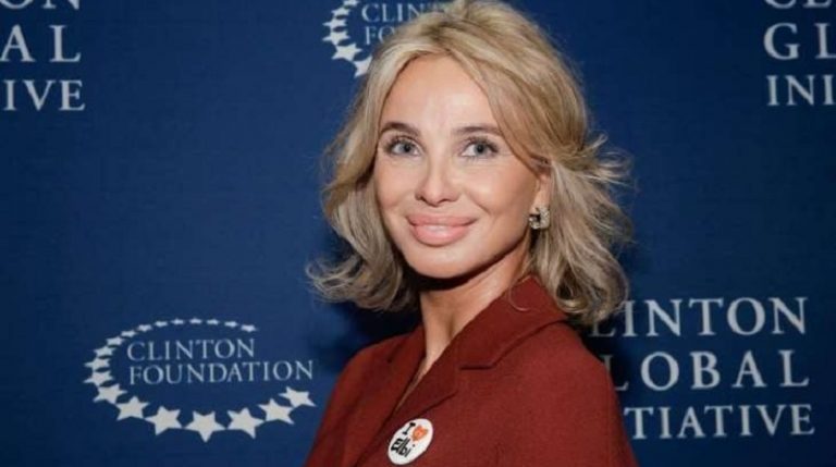 عشيقة الملك الإسباني السابق تكشف أسرار علاقتهما “الغريبة”