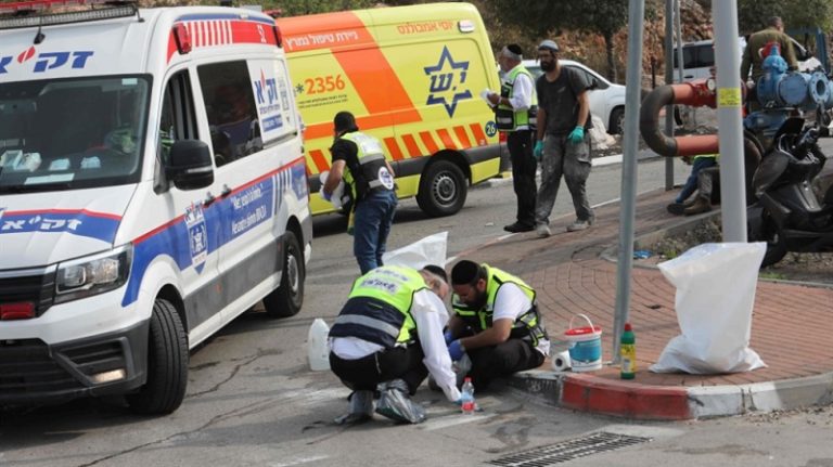 عملية طعن قرب مستوطنة “عطيرت”