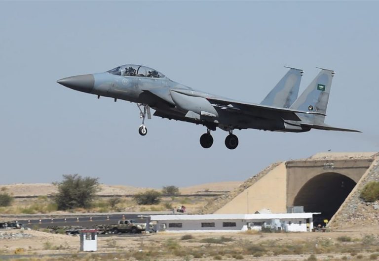 تحطّم مقاتلة سعودية… ماذا عن مصير الطاقم؟